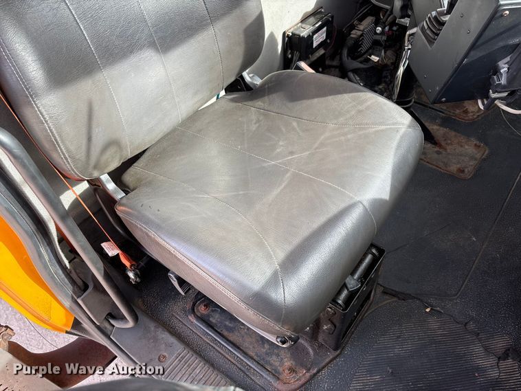 image for item FB3236 2013 International 7500 dump truck