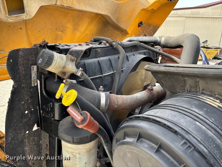 image for item FB3236 2013 International 7500 dump truck