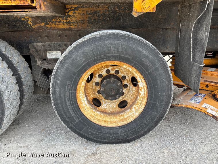 image for item FB3236 2013 International 7500 dump truck