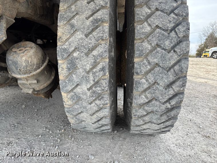 image for item FB3236 2013 International 7500 dump truck