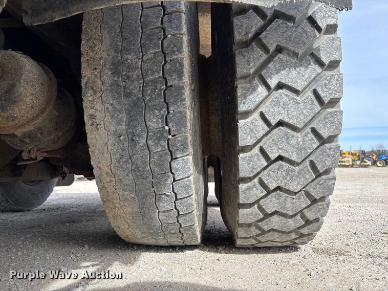 image for item FB3236 2013 International 7500 dump truck