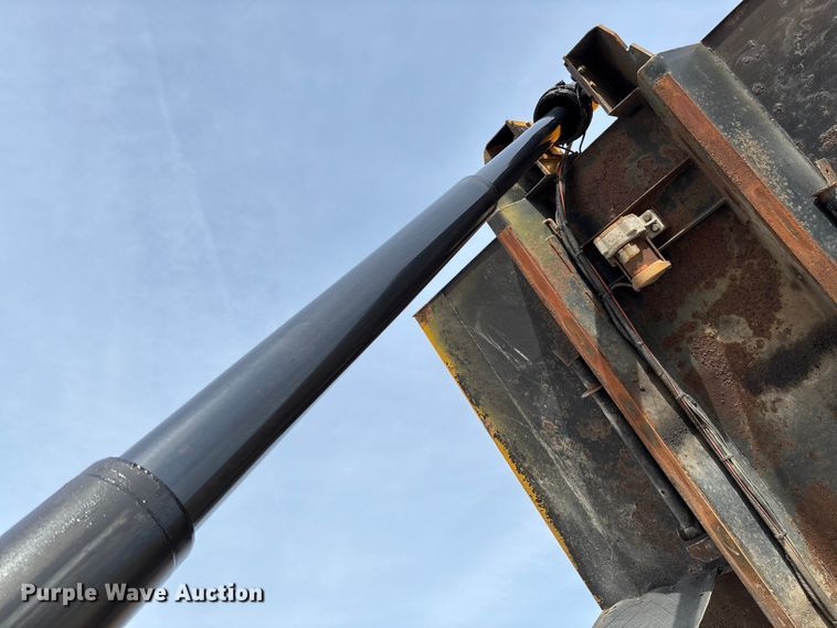 image for item FB3236 2013 International 7500 dump truck