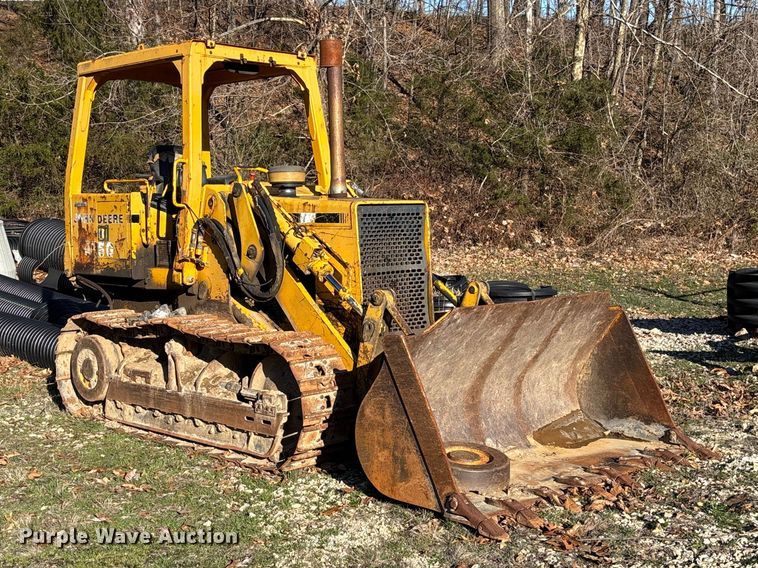 image for item FB3255 1988 John Deere 555G track loader