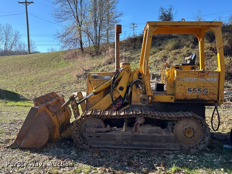 image for item FB3255 1988 John Deere 555G track loader