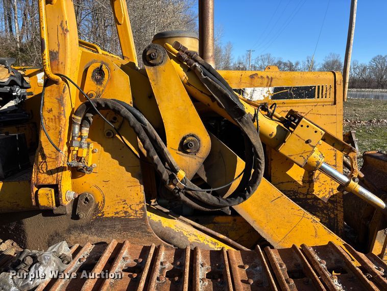 image for item FB3255 1988 John Deere 555G track loader