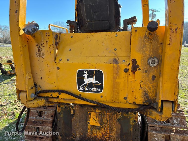 image for item FB3255 1988 John Deere 555G track loader