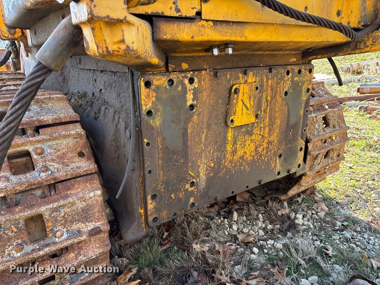 image for item FB3255 1988 John Deere 555G track loader