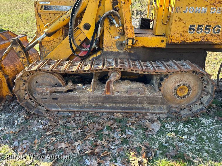 image for item FB3255 1988 John Deere 555G track loader