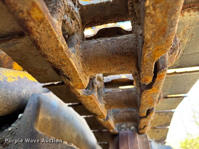 image for item FB3255 1988 John Deere 555G track loader