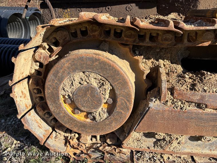 image for item FB3255 1988 John Deere 555G track loader