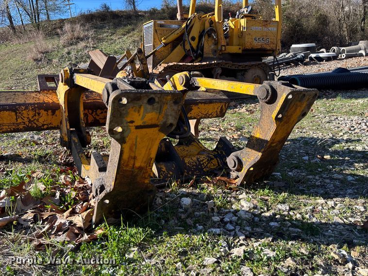 image for item FB3255 1988 John Deere 555G track loader