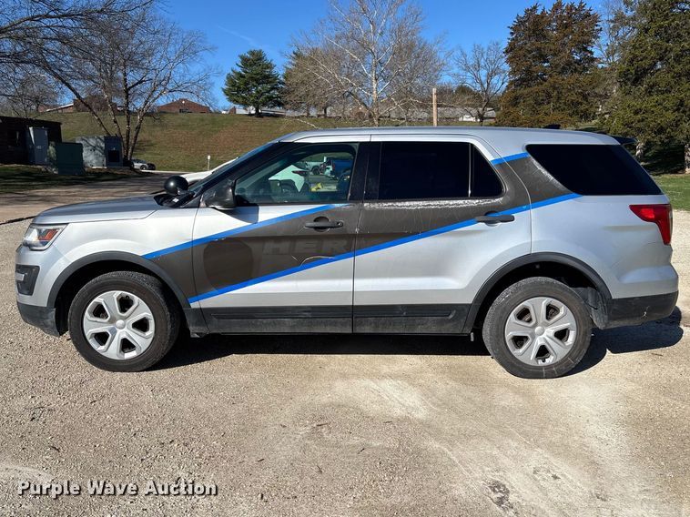 image for item FB3256 2017 Ford Explorer Police Interceptor  SUV