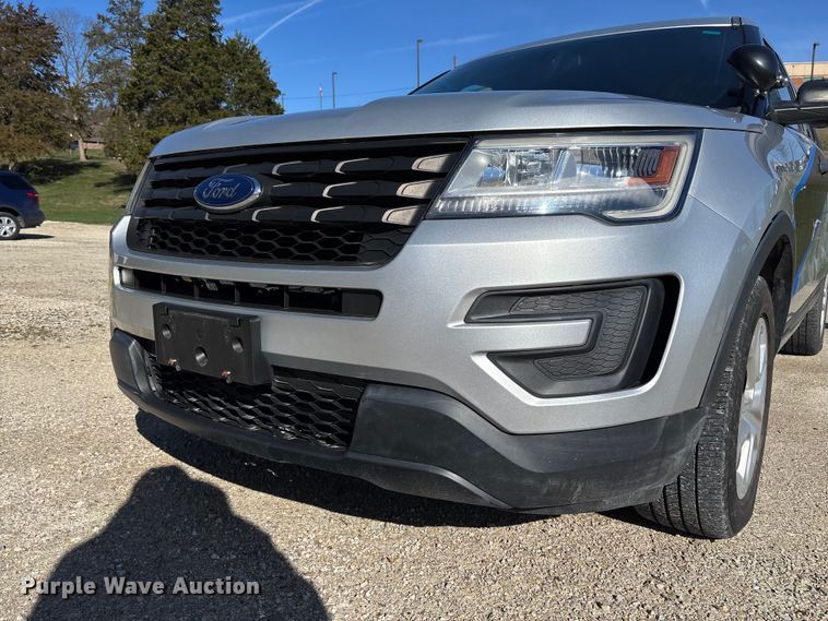 image for item FB3256 2017 Ford Explorer Police Interceptor  SUV