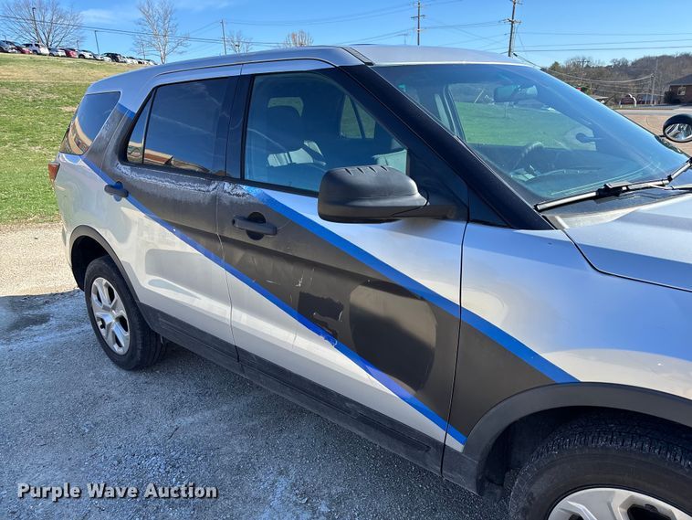 image for item FB3256 2017 Ford Explorer Police Interceptor  SUV