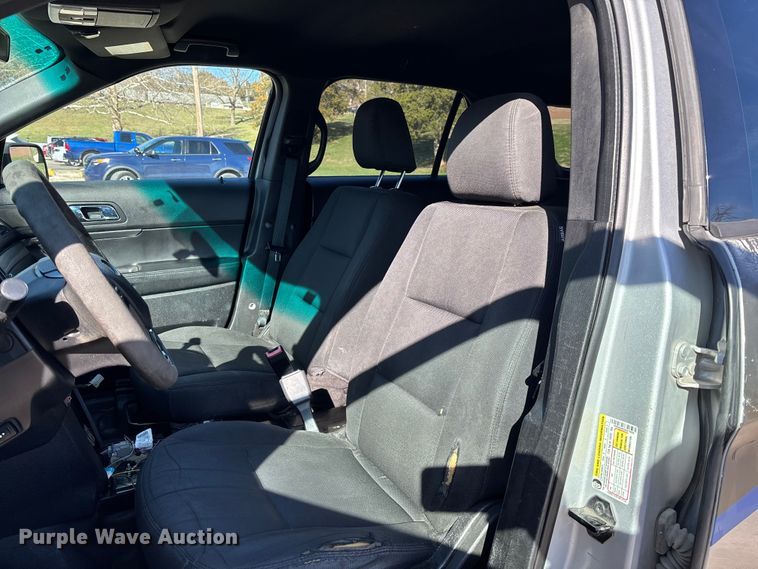 image for item FB3256 2017 Ford Explorer Police Interceptor  SUV