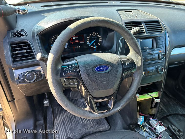 image for item FB3256 2017 Ford Explorer Police Interceptor  SUV