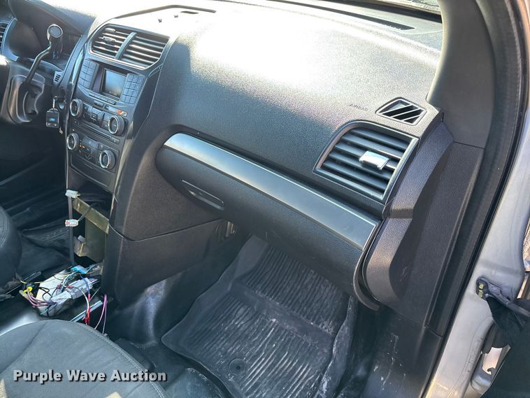 image for item FB3256 2017 Ford Explorer Police Interceptor  SUV