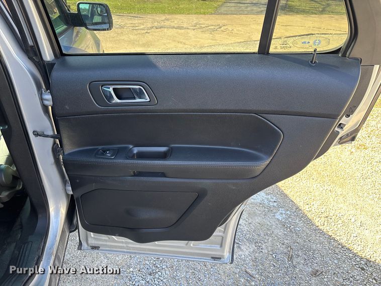 image for item FB3256 2017 Ford Explorer Police Interceptor  SUV