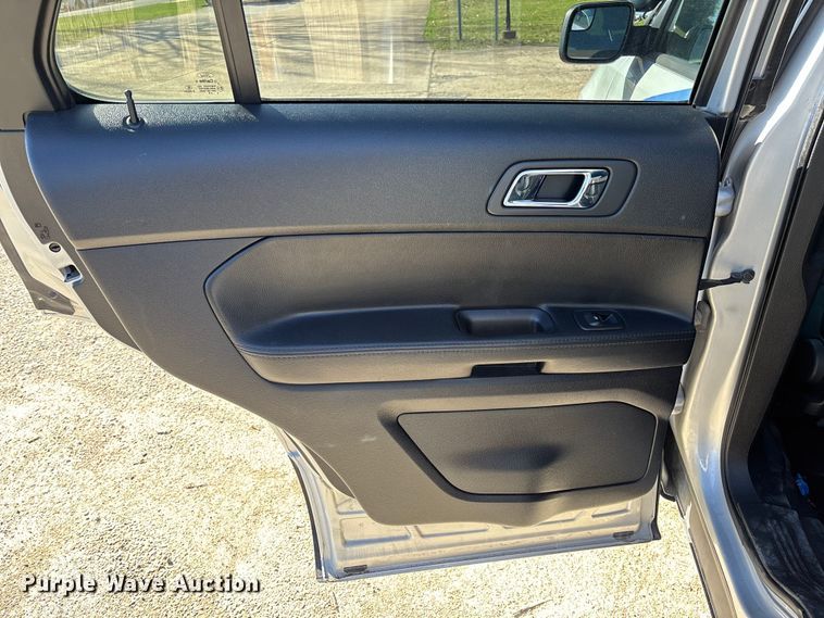 image for item FB3256 2017 Ford Explorer Police Interceptor  SUV