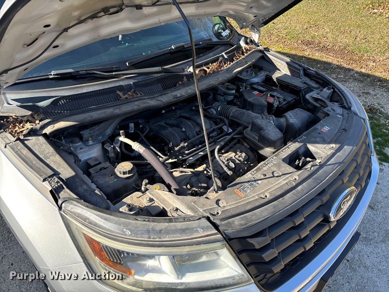 image for item FB3256 2017 Ford Explorer Police Interceptor  SUV