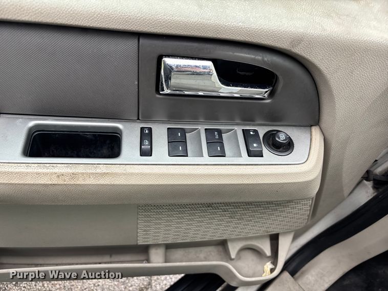 image for item FB3549 2008 Ford Expedition SUV