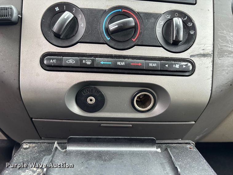 image for item FB3549 2008 Ford Expedition SUV