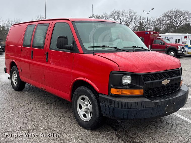 image for item FB3551 2007 Chevrolet Express 1500 van