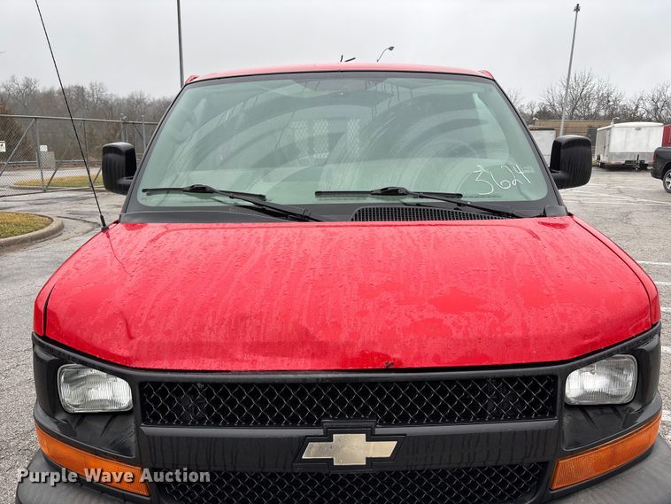 image for item FB3551 2007 Chevrolet Express 1500 van