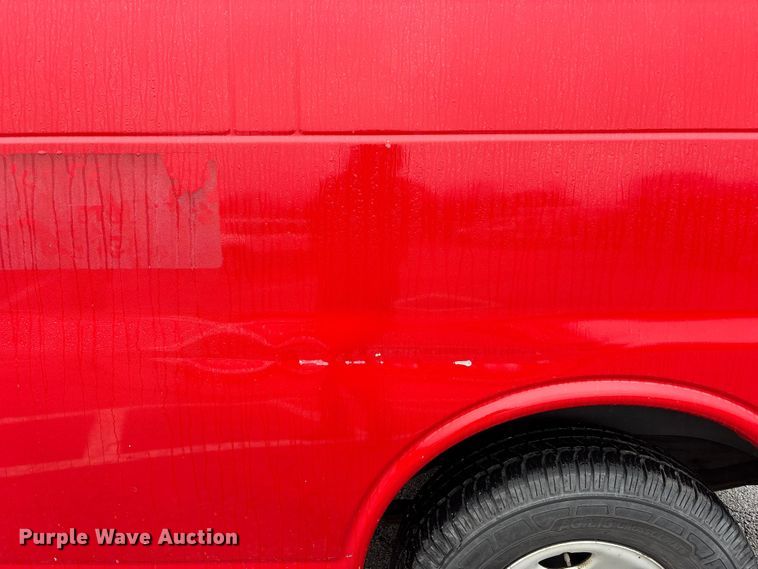 image for item FB3551 2007 Chevrolet Express 1500 van