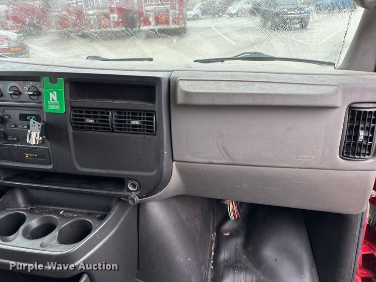 image for item FB3551 2007 Chevrolet Express 1500 van