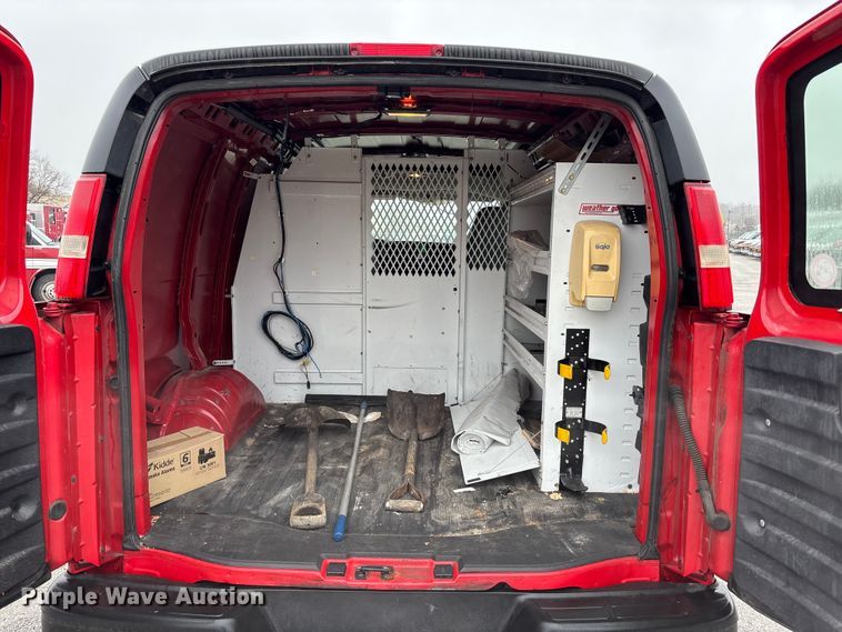 image for item FB3551 2007 Chevrolet Express 1500 van