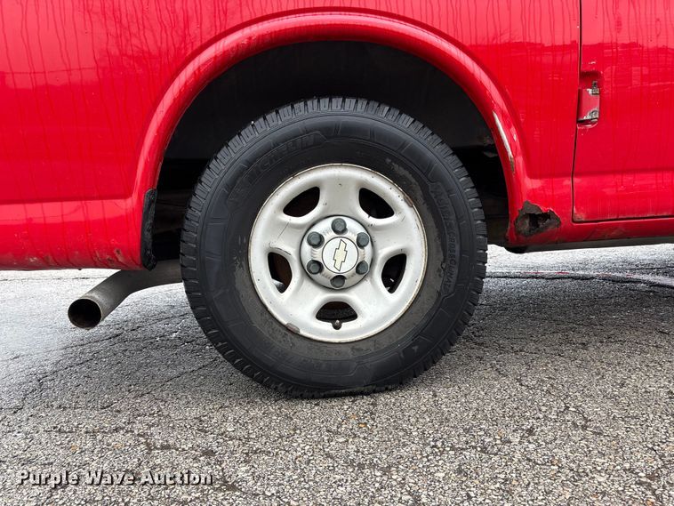 image for item FB3551 2007 Chevrolet Express 1500 van