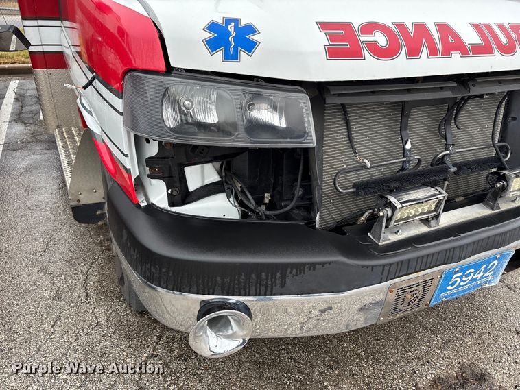 image for item FB3552 2014 Chevrolet Express G4500 ambulance
