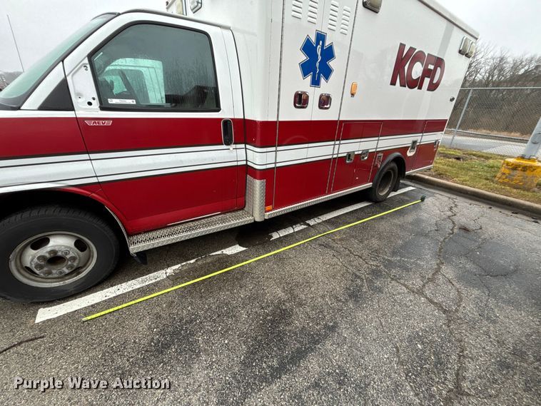 image for item FB3552 2014 Chevrolet Express G4500 ambulance