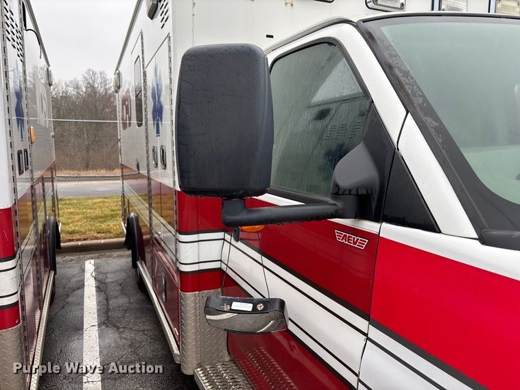 image for item FB3552 2014 Chevrolet Express G4500 ambulance