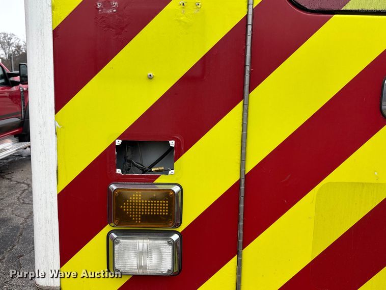 image for item FB3552 2014 Chevrolet Express G4500 ambulance