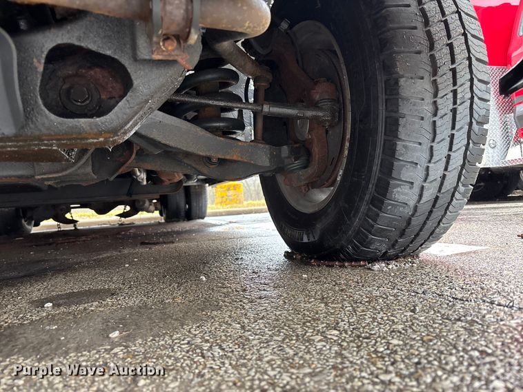 image for item FB3552 2014 Chevrolet Express G4500 ambulance