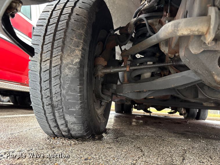 image for item FB3552 2014 Chevrolet Express G4500 ambulance