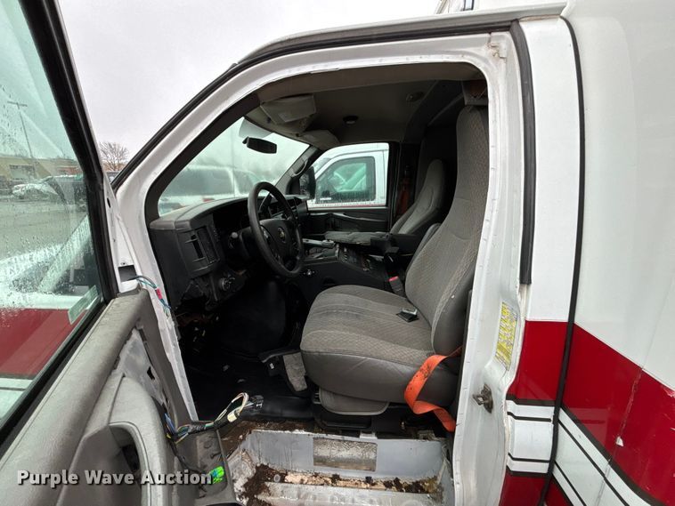 image for item FB3552 2014 Chevrolet Express G4500 ambulance