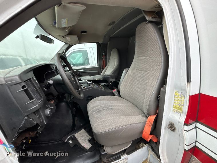 image for item FB3552 2014 Chevrolet Express G4500 ambulance