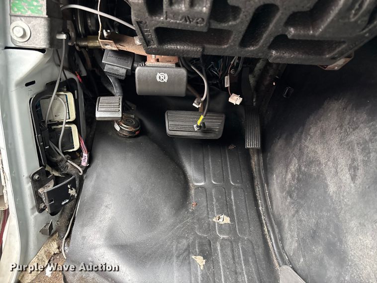 image for item FB3552 2014 Chevrolet Express G4500 ambulance