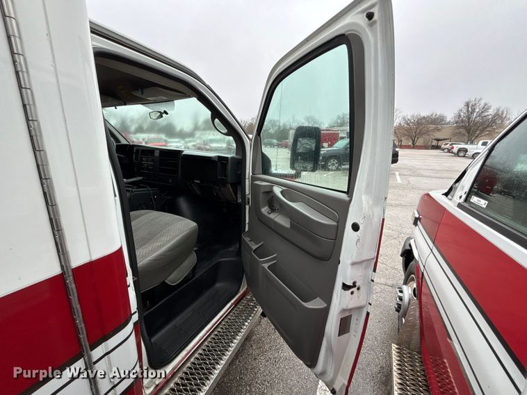 image for item FB3552 2014 Chevrolet Express G4500 ambulance