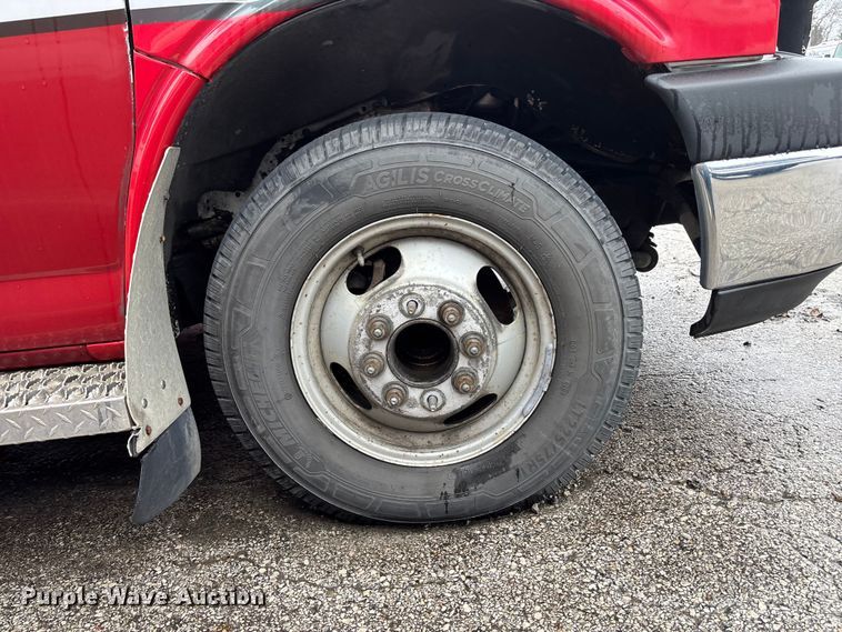 image for item FB3552 2014 Chevrolet Express G4500 ambulance