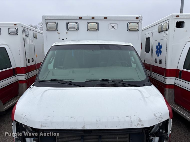 image for item FB3553 2016 Chevrolet Express G4500 ambulance