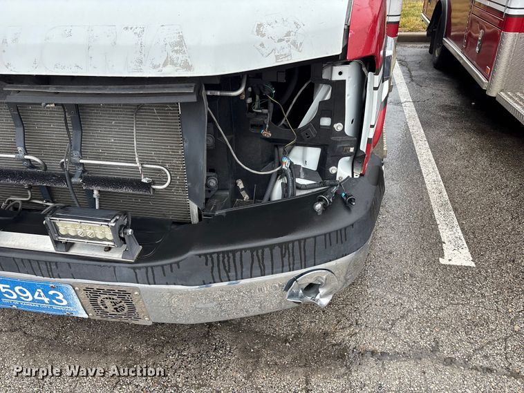 image for item FB3553 2016 Chevrolet Express G4500 ambulance