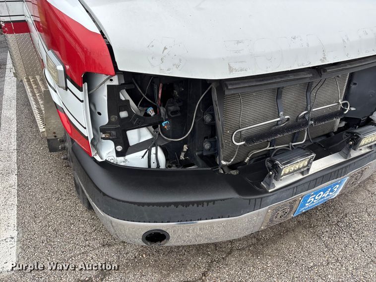 image for item FB3553 2016 Chevrolet Express G4500 ambulance