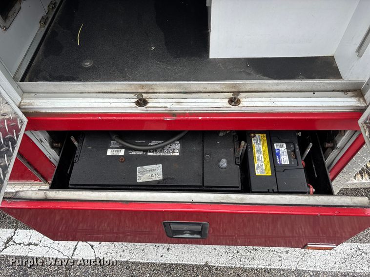 image for item FB3553 2016 Chevrolet Express G4500 ambulance