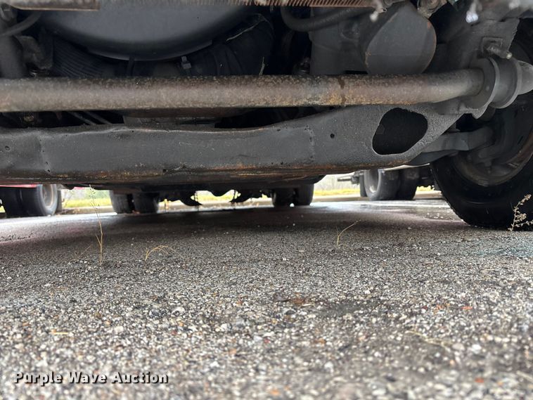 image for item FB3553 2016 Chevrolet Express G4500 ambulance