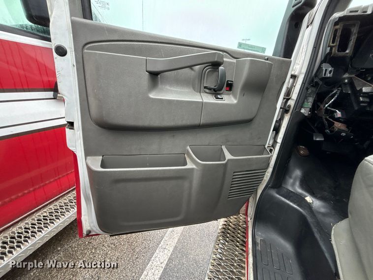 image for item FB3553 2016 Chevrolet Express G4500 ambulance