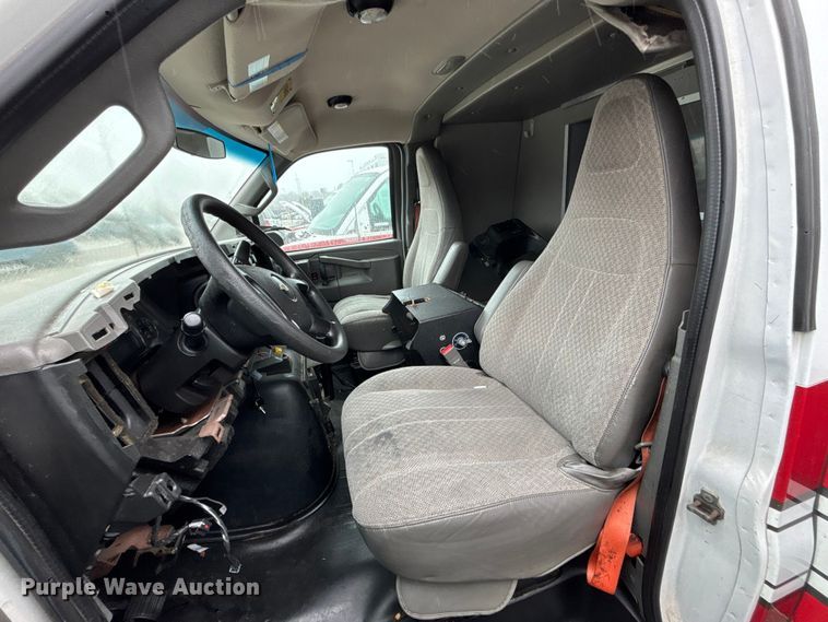image for item FB3553 2016 Chevrolet Express G4500 ambulance
